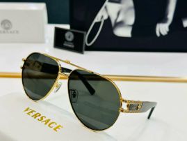 Picture of Versace Sunglasses _SKUfw57313000fw